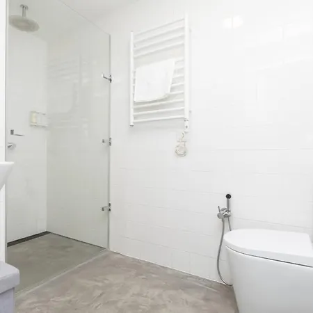 Apartment Aveinest - Your In